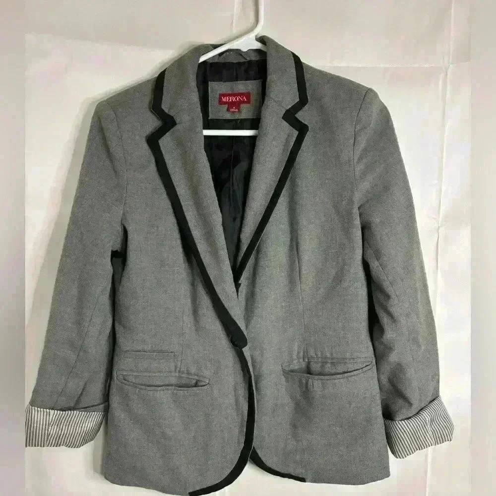 Womens size 4 merona brand blazer